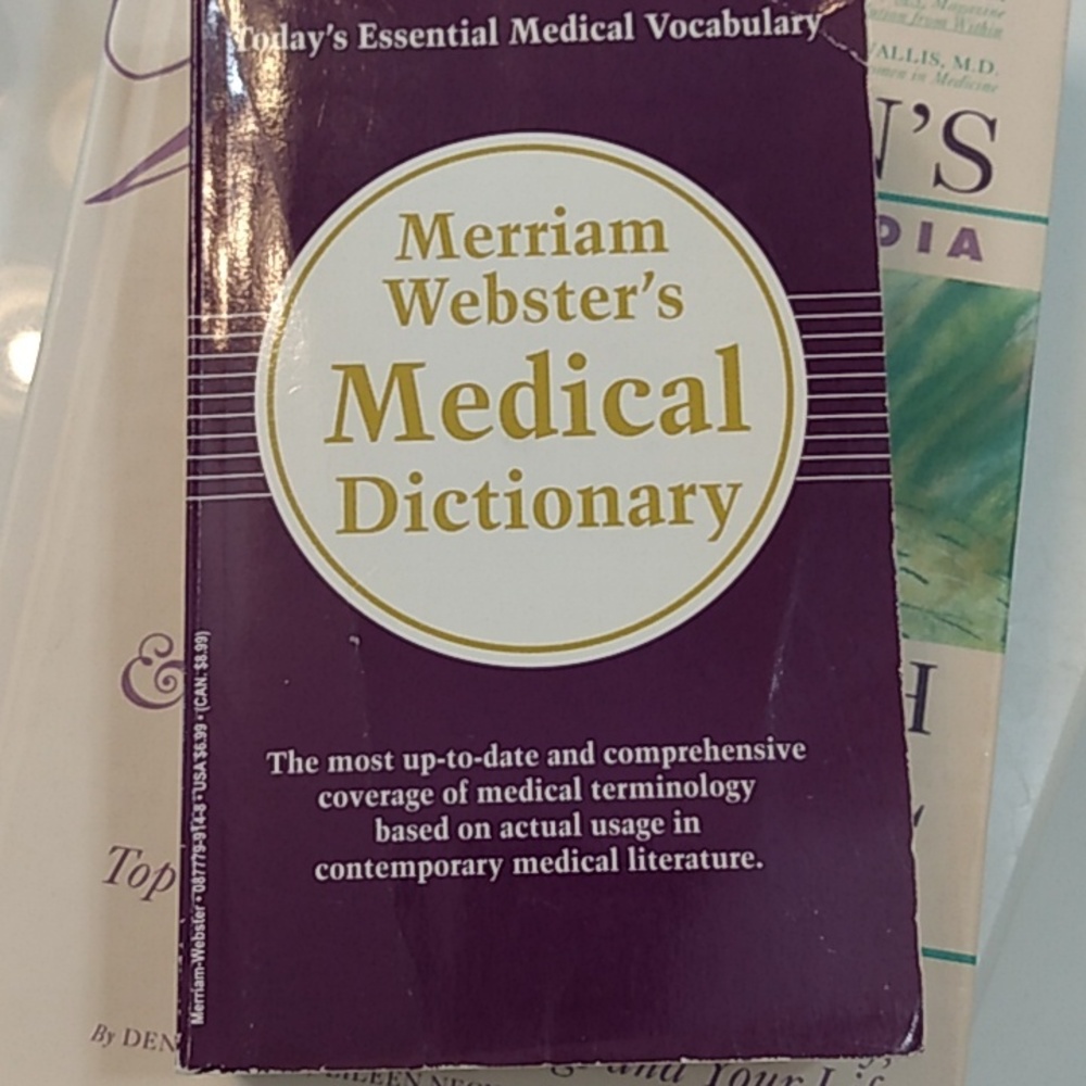 Medical Reference Book Bundle - Picture 6 of 8